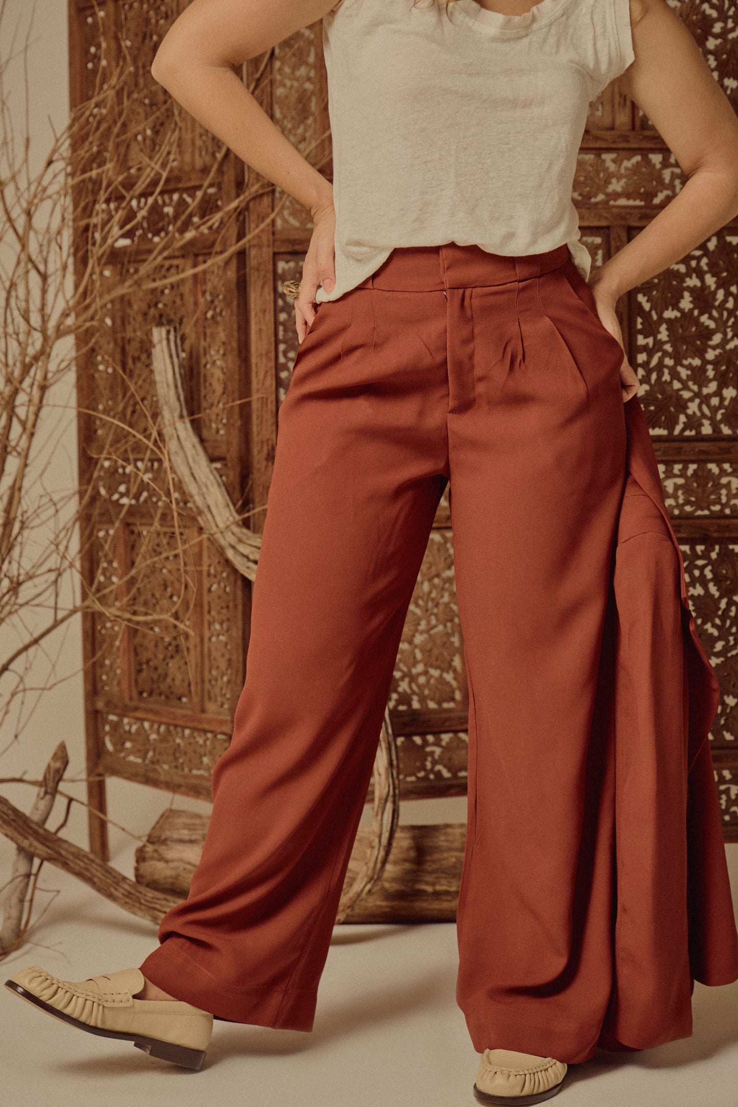 Pantalona Catarina Marrom Médio