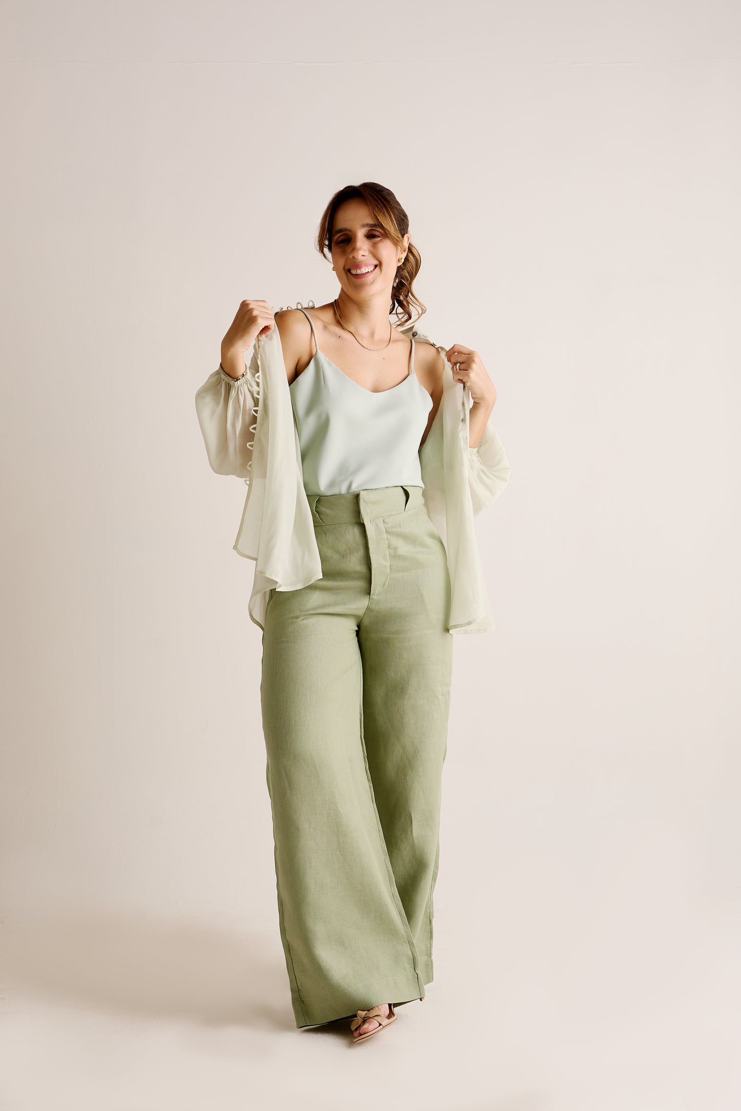 Pantalona Fabíola Linho Verde Chá Matte