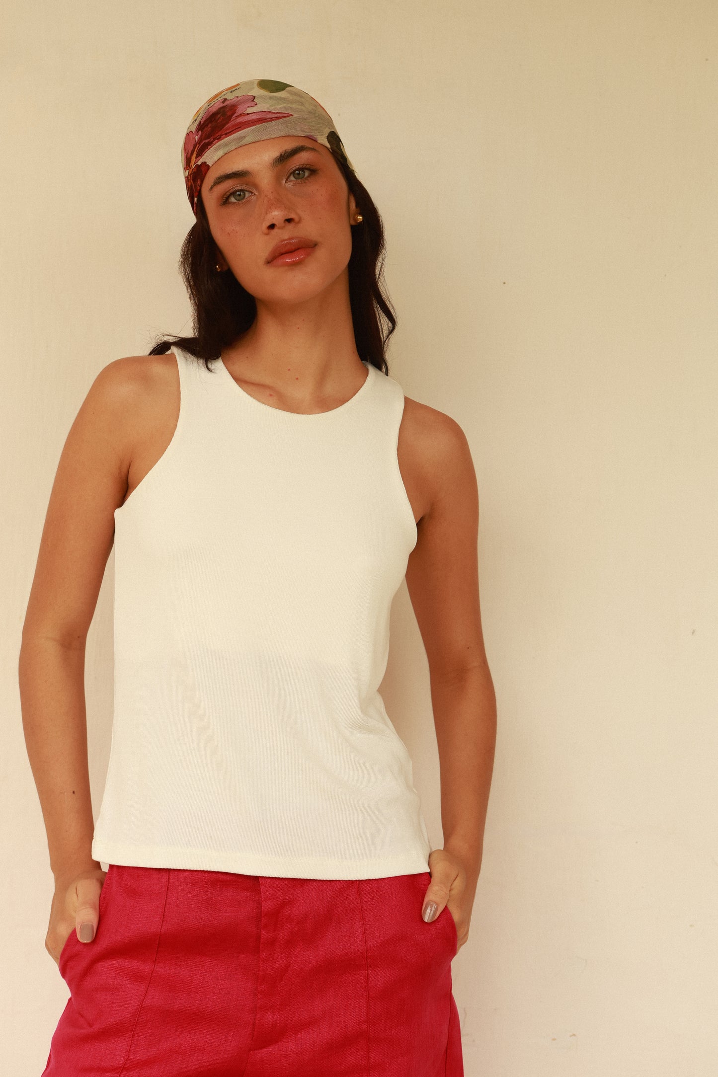 Regata Lua Branca Canelada