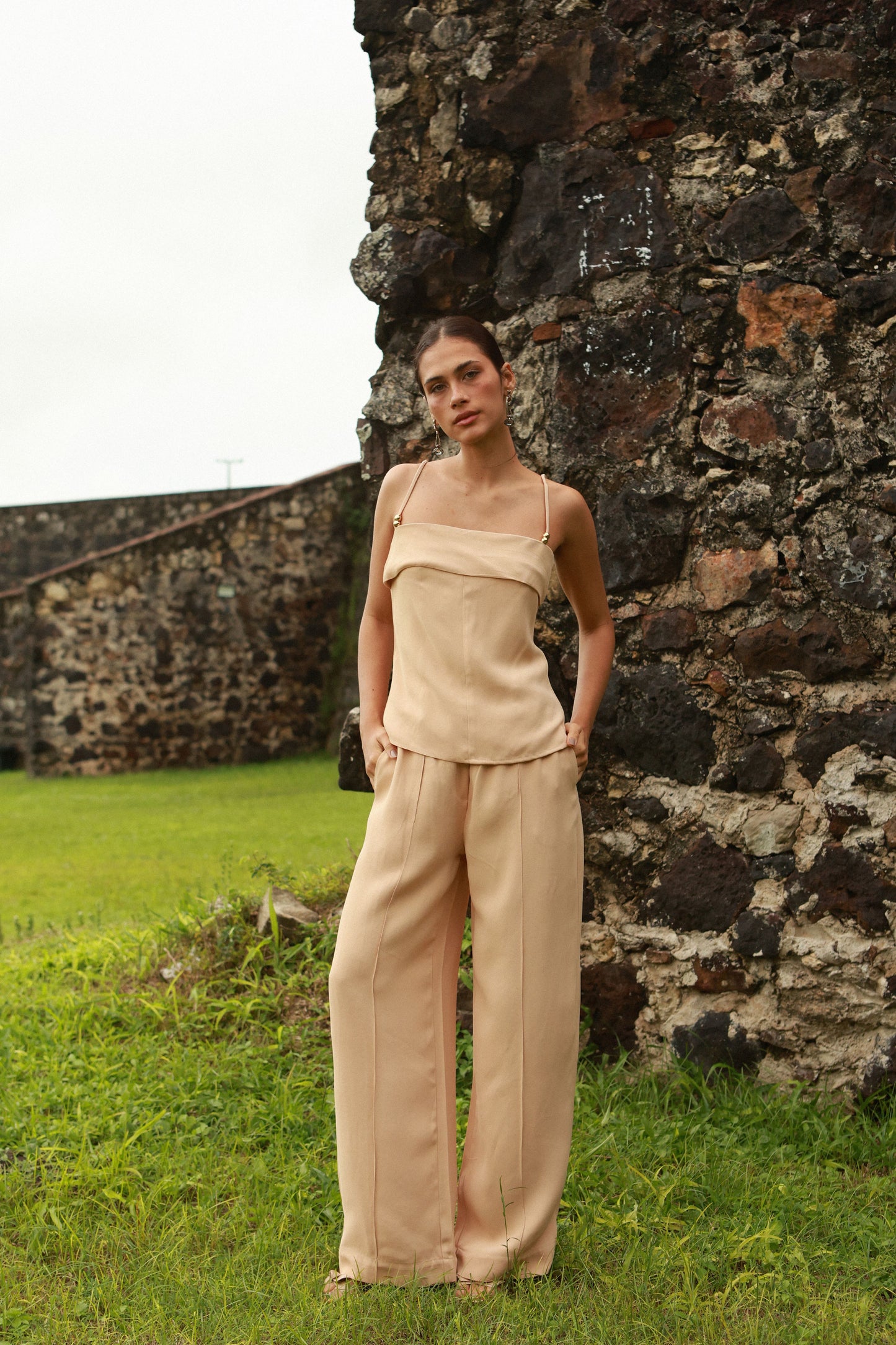 Calça Pantalona Barbara Hazelnut