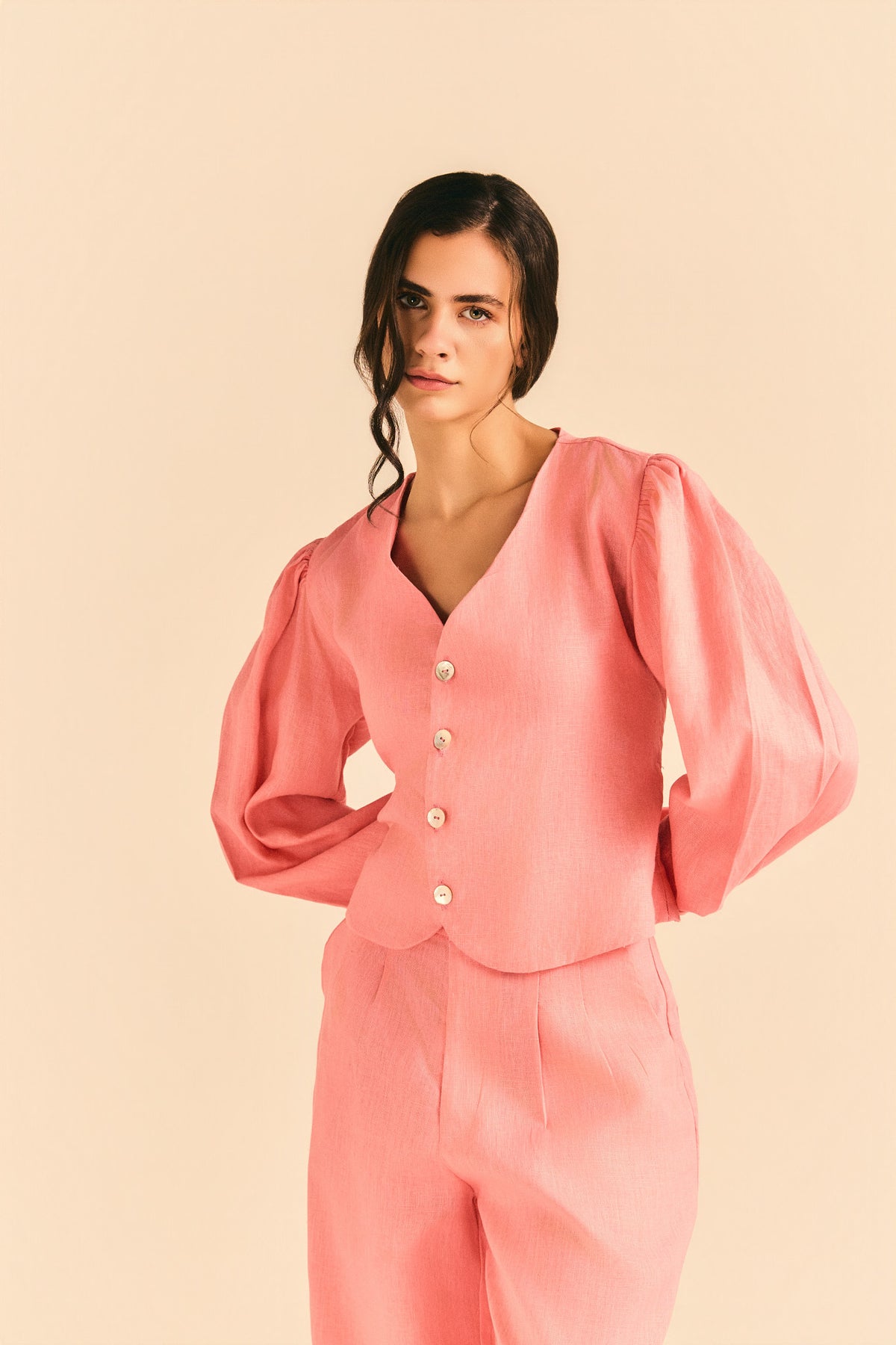 Camisa Eleonora Manga Bufante Linho Rosa Chiclete