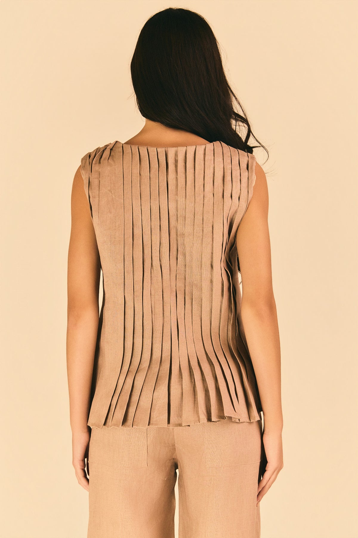 Blusa Sara Bege Escuro